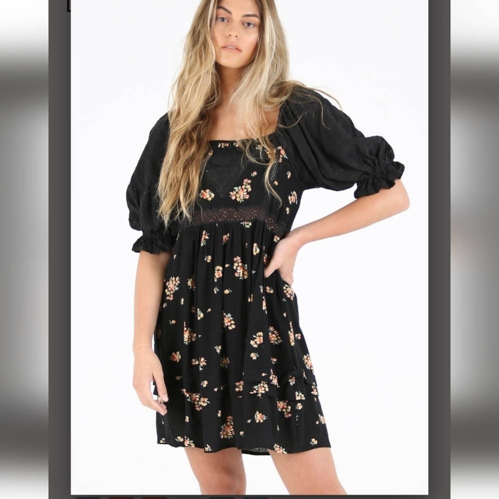 Angie Floral Dress S Puff Sleeve Keyhole Back 107A